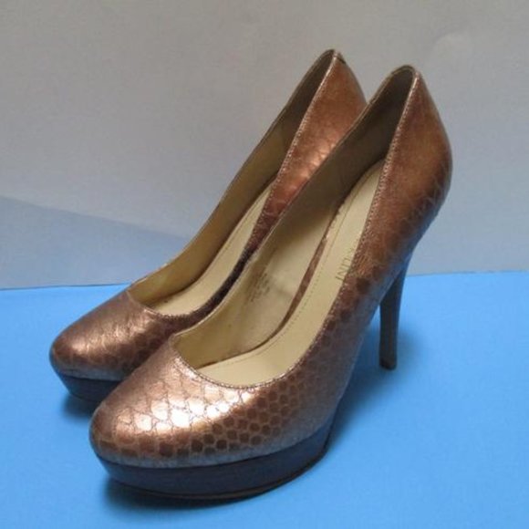 *Enzo Angiolini Copper Almond Toe Metallic Pumps - Picture 2 of 10